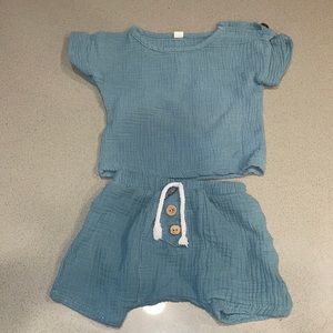 Unisex color dark teal set.